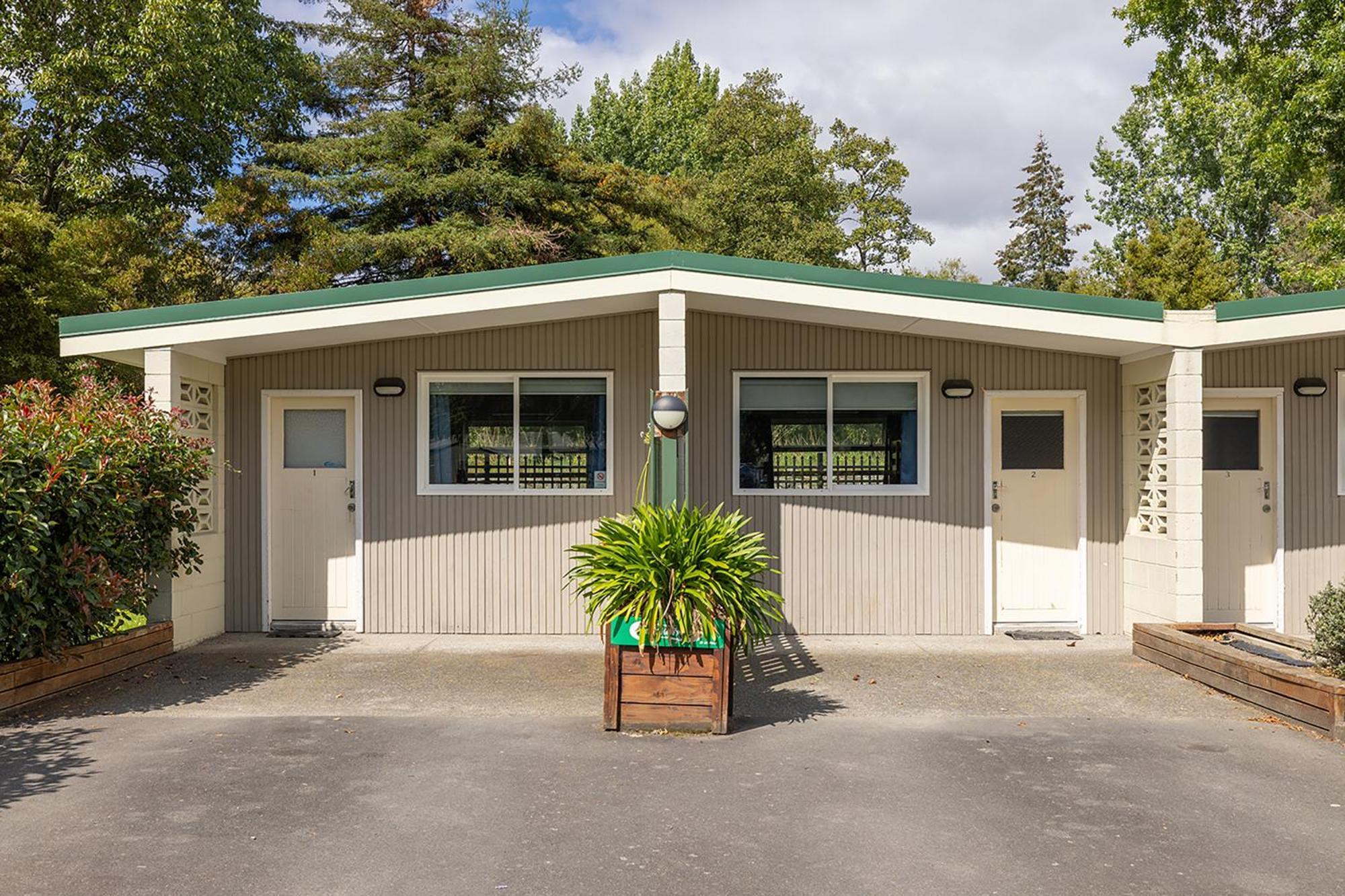 Mawley Holiday Park Masterton Bagian luar foto