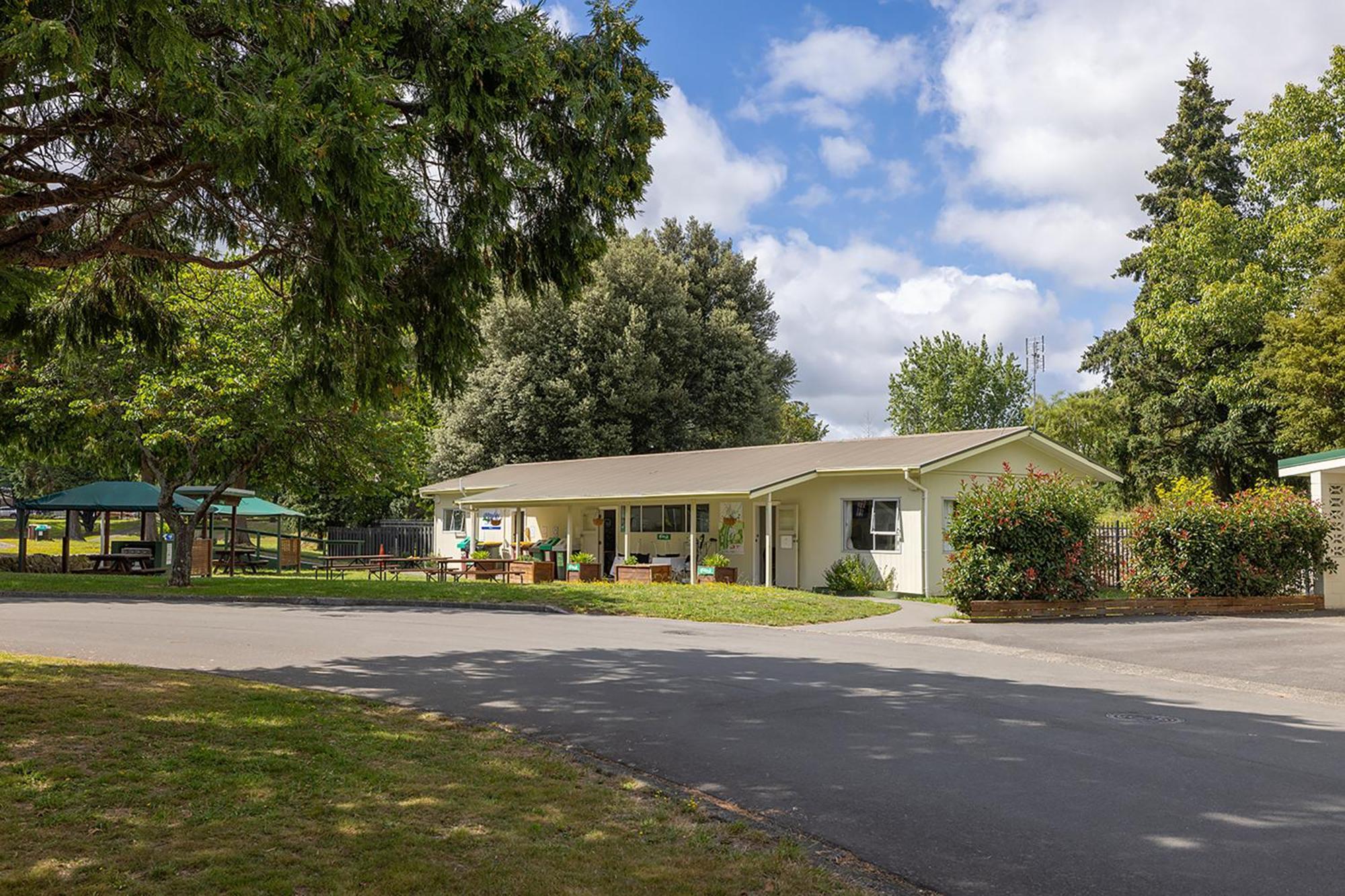 Mawley Holiday Park Masterton Bagian luar foto